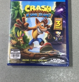 CRASH BANDICOOT